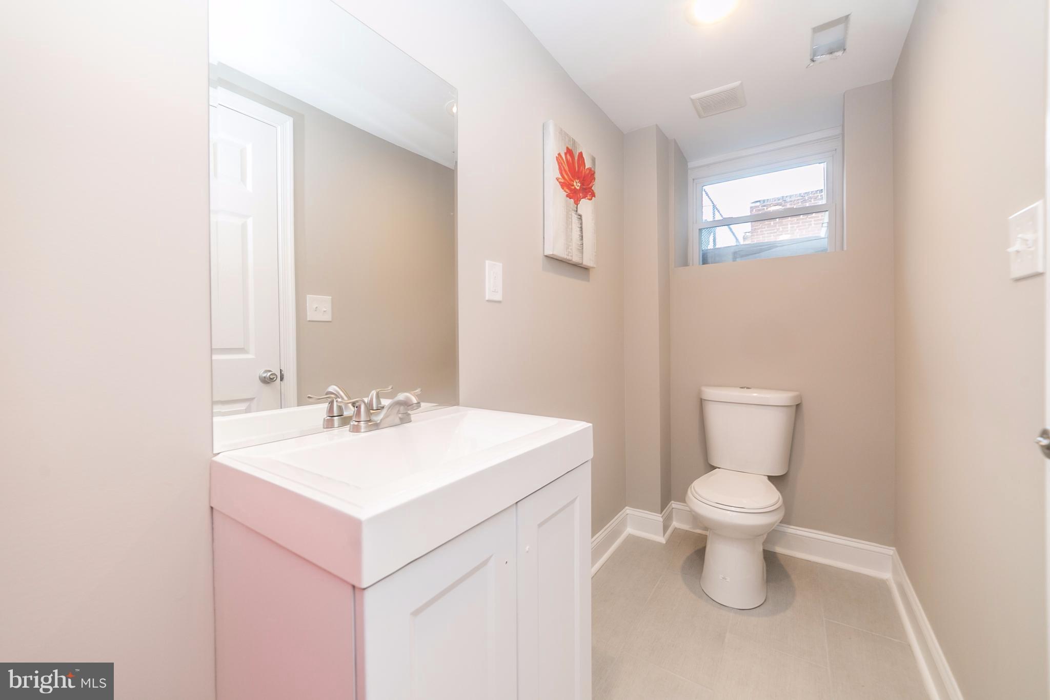 1622 Ralworth Road Baltimore, MD 21218 - Photo 26 of 29 Bath