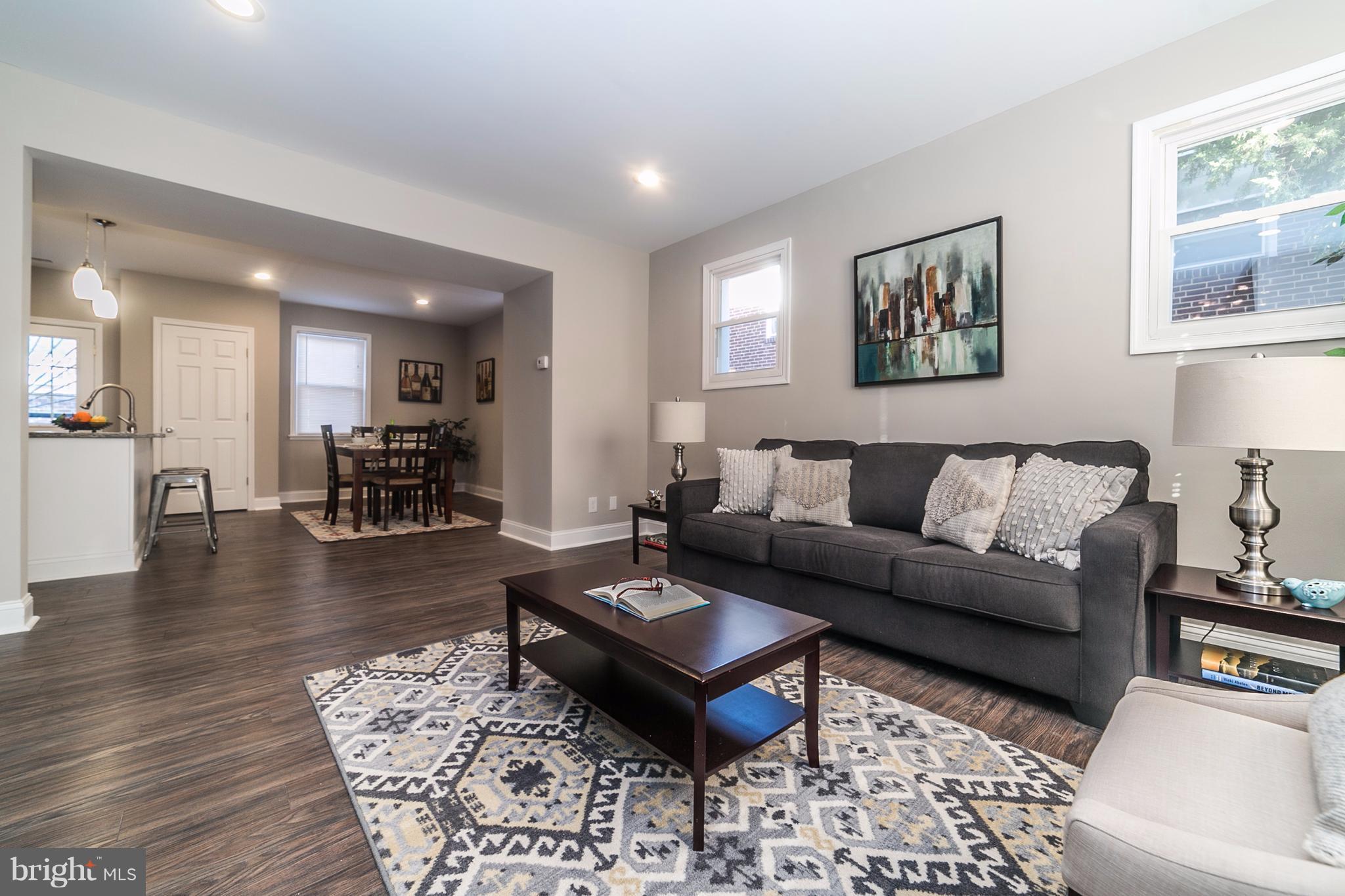 1622 Ralworth Road Baltimore, MD 21218 - Photo 4 of 29 Living Room