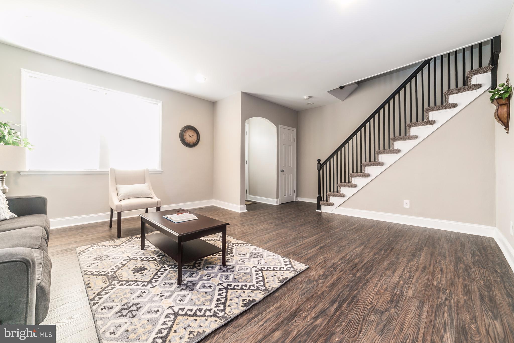 1622 Ralworth Road Baltimore, MD 21218 - Photo 5 of 29 Living Room