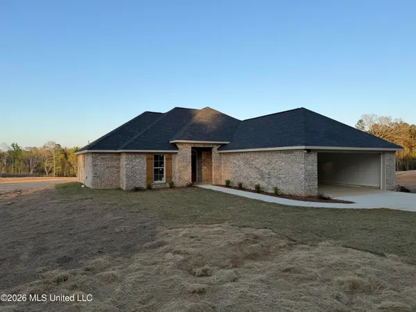 $269,900 | 1132 Crews Lane, Crystal Springs, MS 39059