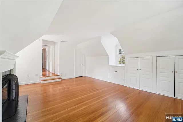 $1,895,000 | 755 West Saddle River Road, Ho-Ho-Kus, NJ 07423