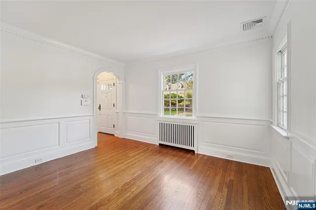 $1,895,000 | 755 West Saddle River Road, Ho-Ho-Kus, NJ 07423