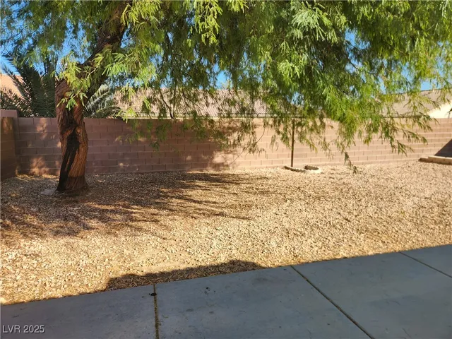 $1,895 | 634 Turtleback Drive, North Las Vegas, NV 89031