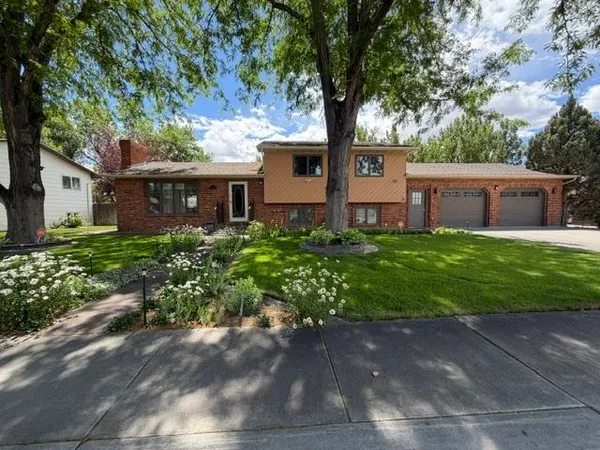 $466,000 | 1804 Circle Road, Worland, WY 82401