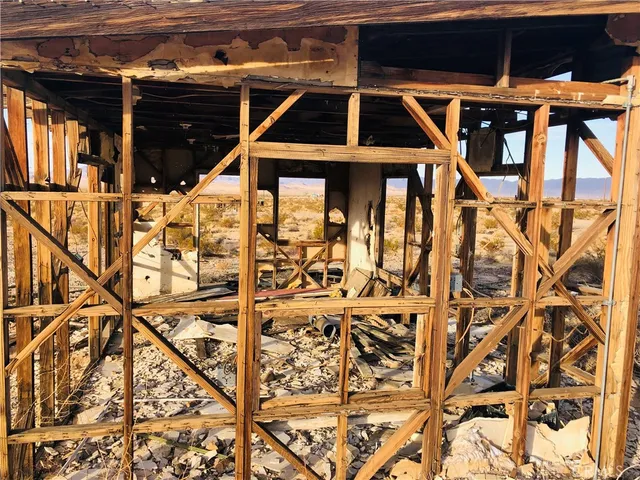 $36,000 | 5 Pinto Mountain Road, Twentynine Palms, CA 92277
