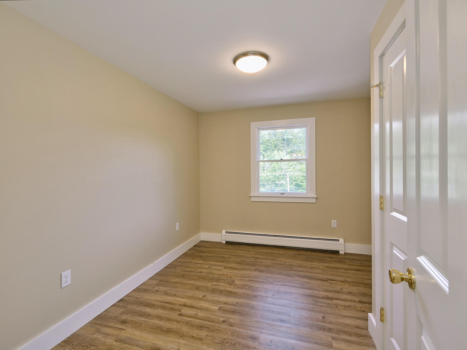 1184 Tremont Road Seal Cove, ME 04674 - Photo 18 of 37 Bed1184Bedroom3