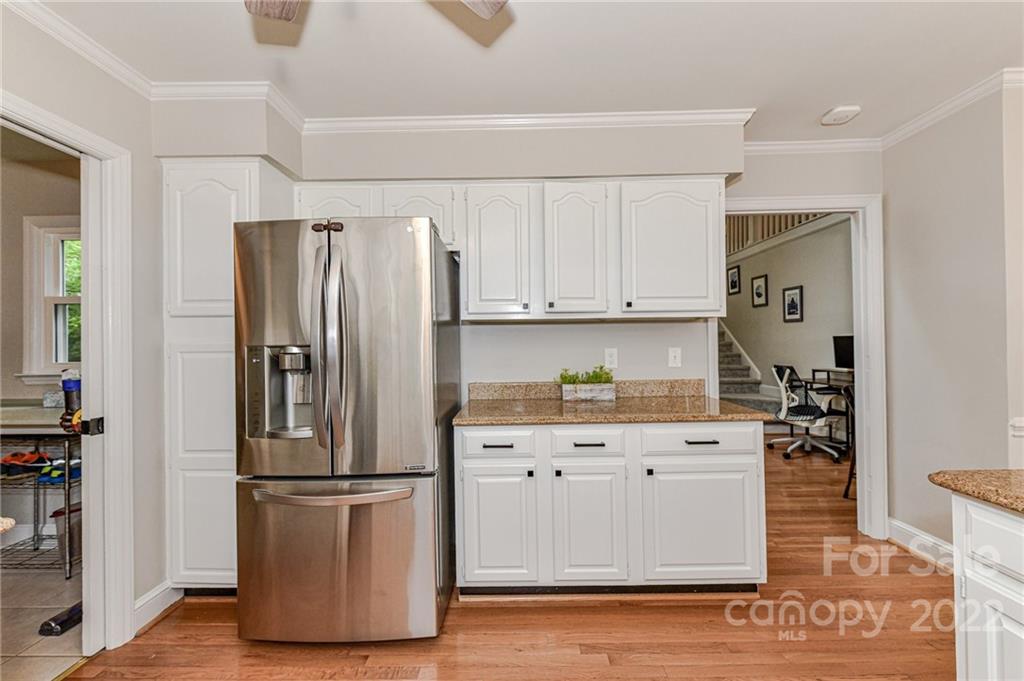 2432 Hamilton Mill Road Charlotte, NC 28270 - Photo 12 of 41 Gallery Image 12