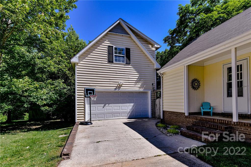 2432 Hamilton Mill Road Charlotte, NC 28270 - Photo 30 of 41 Gallery Image 30