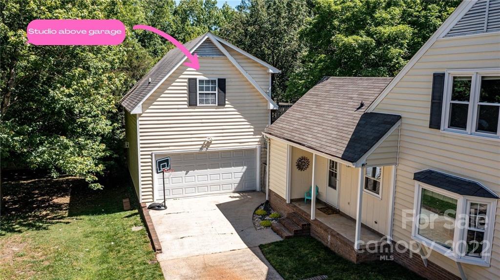 2432 Hamilton Mill Road Charlotte, NC 28270 - Photo 3 of 41 Gallery Image 3