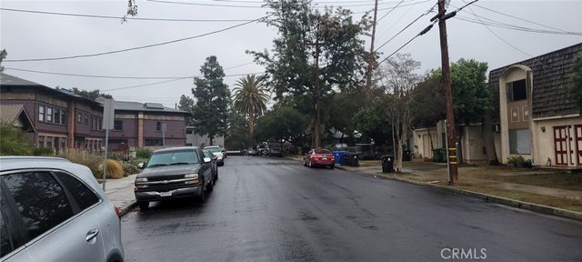 a view of a street in front of house