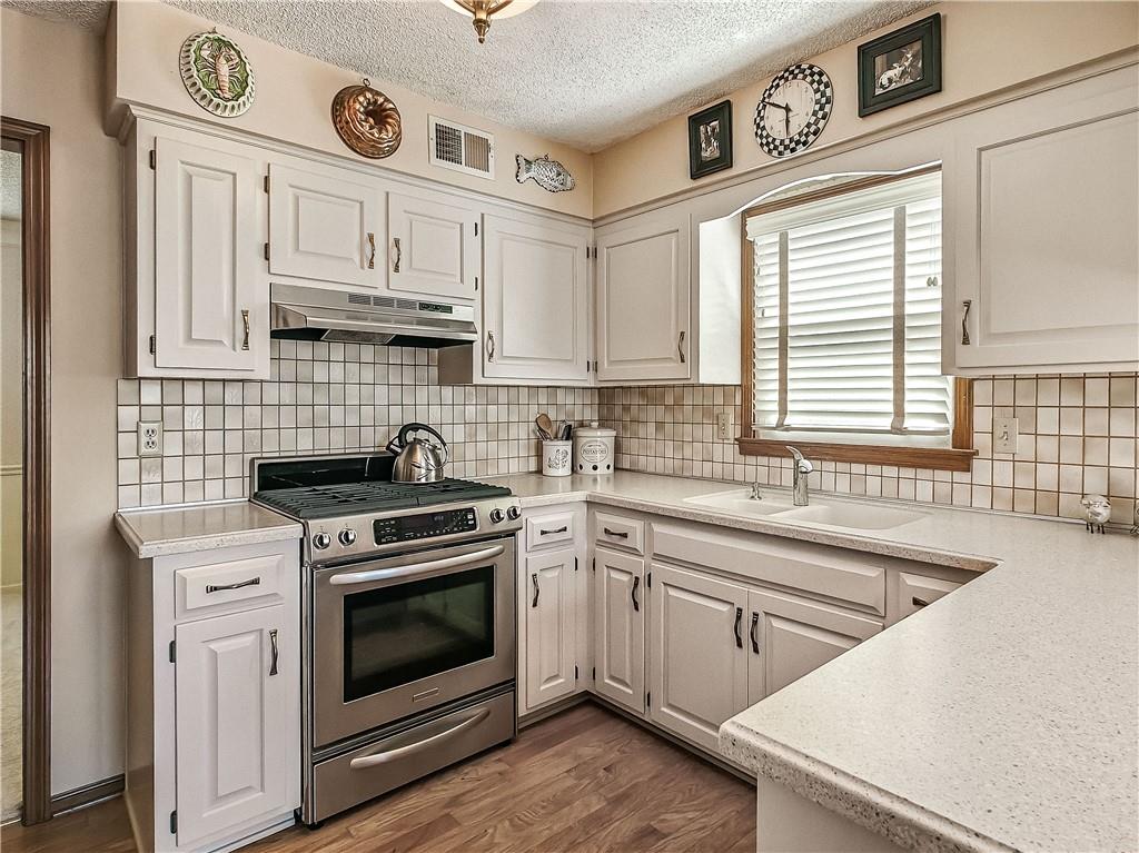 10560 Noland Road Lenexa, KS 66215 - Photo 11 of 36