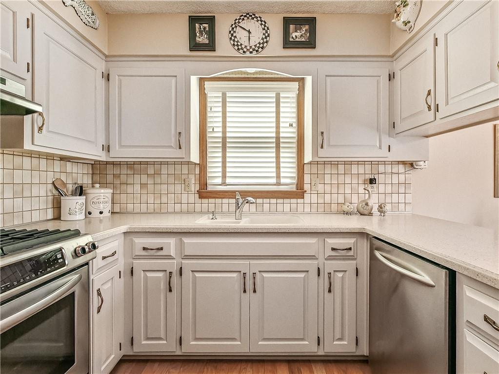 10560 Noland Road Lenexa, KS 66215 - Photo 12 of 36