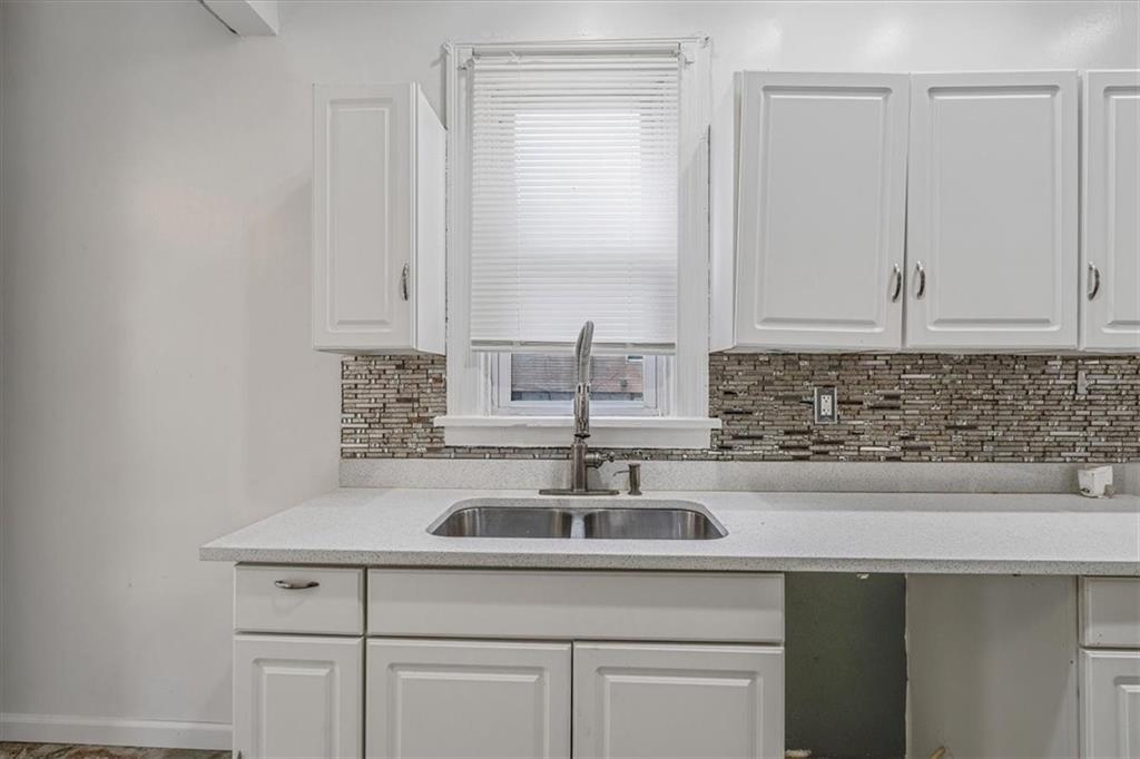 28 Coles Row McKees Rocks, PA 15136 - Photo 14 of 50 Kitchen