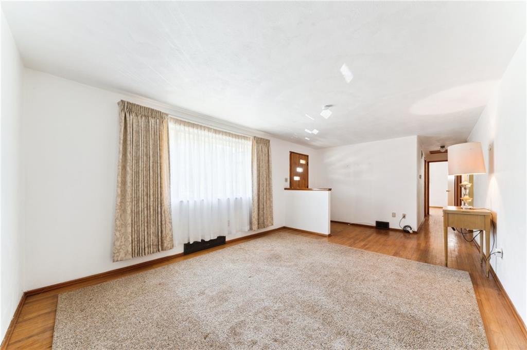 6273 Poketa Road Verona, PA 15147 - Photo 5 of 27 Gallery Image 5