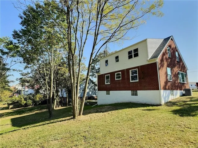 $214,000 | 15 Braddock Rd Avenue, Mount Pleasant, PA 15666