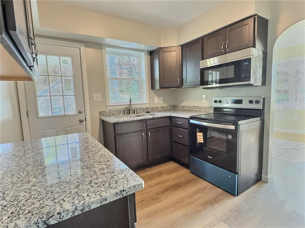 15 Braddock Rd Avenue Mount Pleasant, PA 15666 - Photo 4 of 17