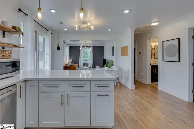 $349,900 | 1126 N Highway, Travelers Rest, SC 29690