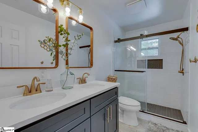 $349,900 | 1126 N Highway, Travelers Rest, SC 29690