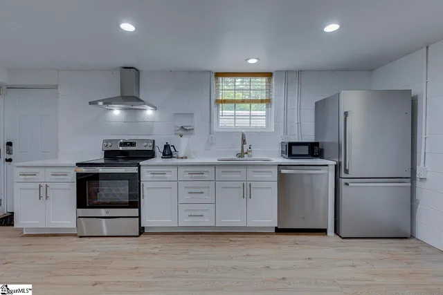 $349,900 | 1126 N Highway, Travelers Rest, SC 29690