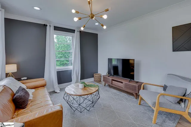 $349,900 | 1126 N Highway, Travelers Rest, SC 29690