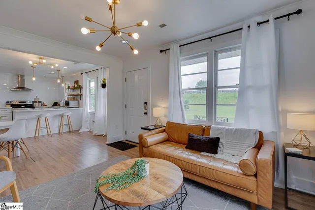 $349,900 | 1126 N Highway, Travelers Rest, SC 29690