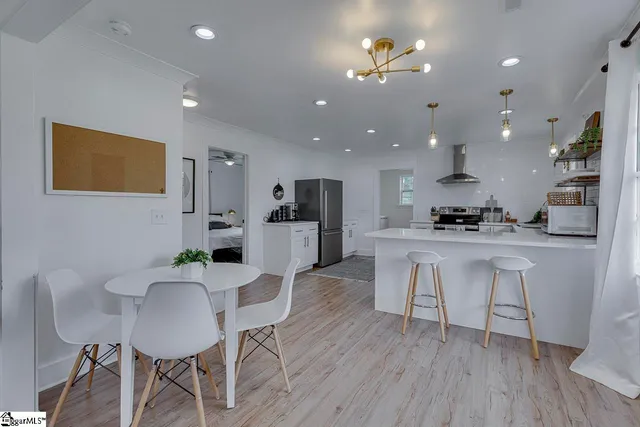 $349,900 | 1126 N Highway, Travelers Rest, SC 29690