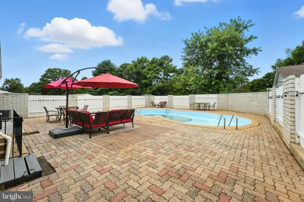 $765,000 | 10725 East Crestview Lane, Laurel, MD 20723