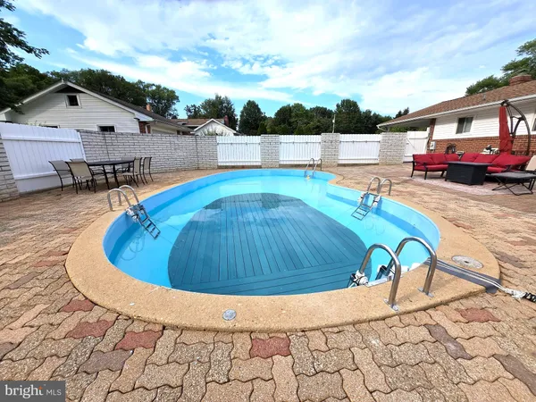 $765,000 | 10725 East Crestview Lane, Laurel, MD 20723