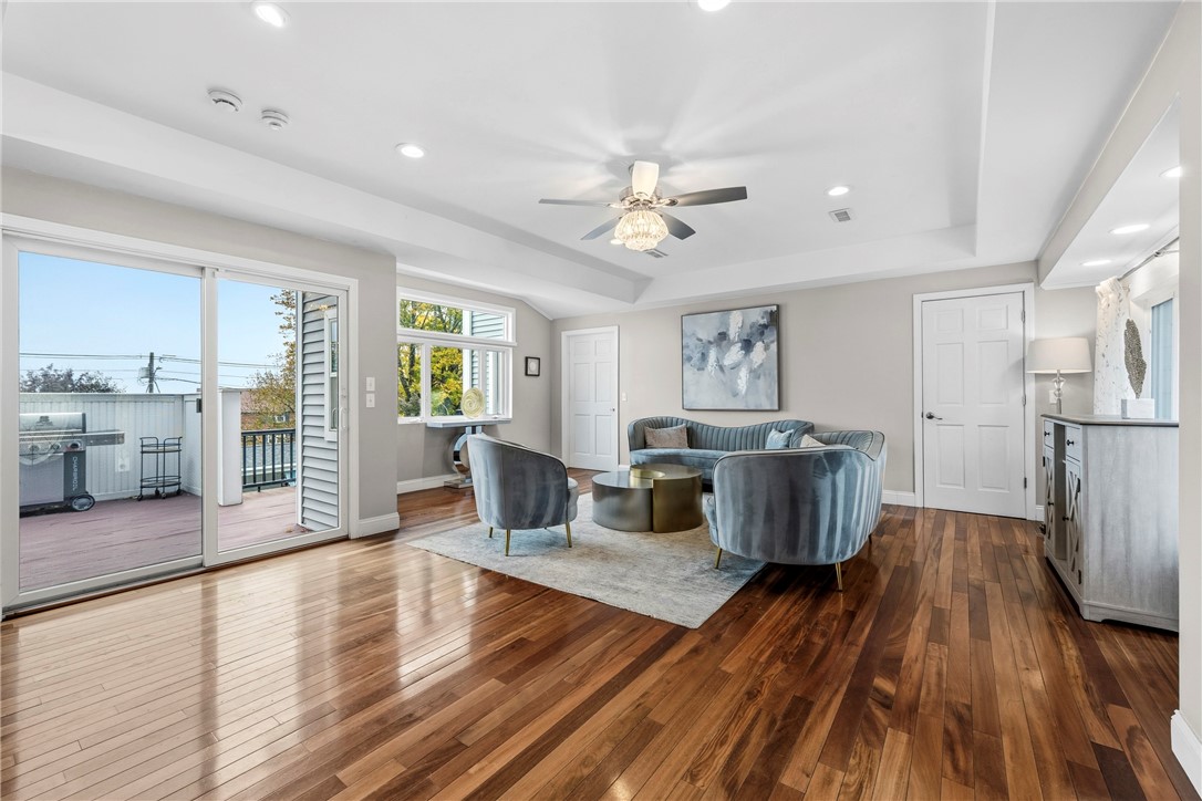 21 Crestwood Road Warwick, RI 02886 - Photo 17 of 47