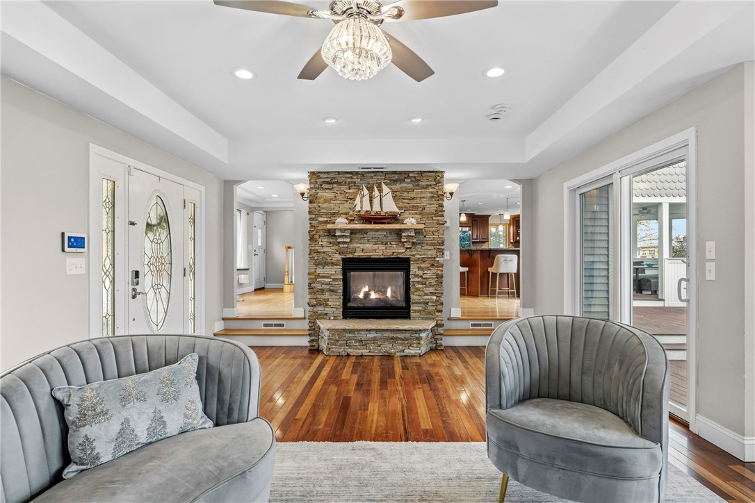 21 Crestwood Road Warwick, RI 02886 - Photo 18 of 47