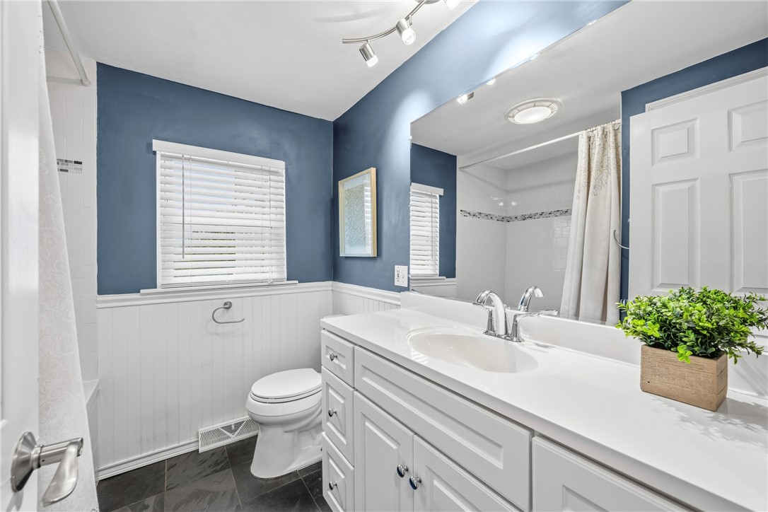 21 Crestwood Road Warwick, RI 02886 - Photo 26 of 47