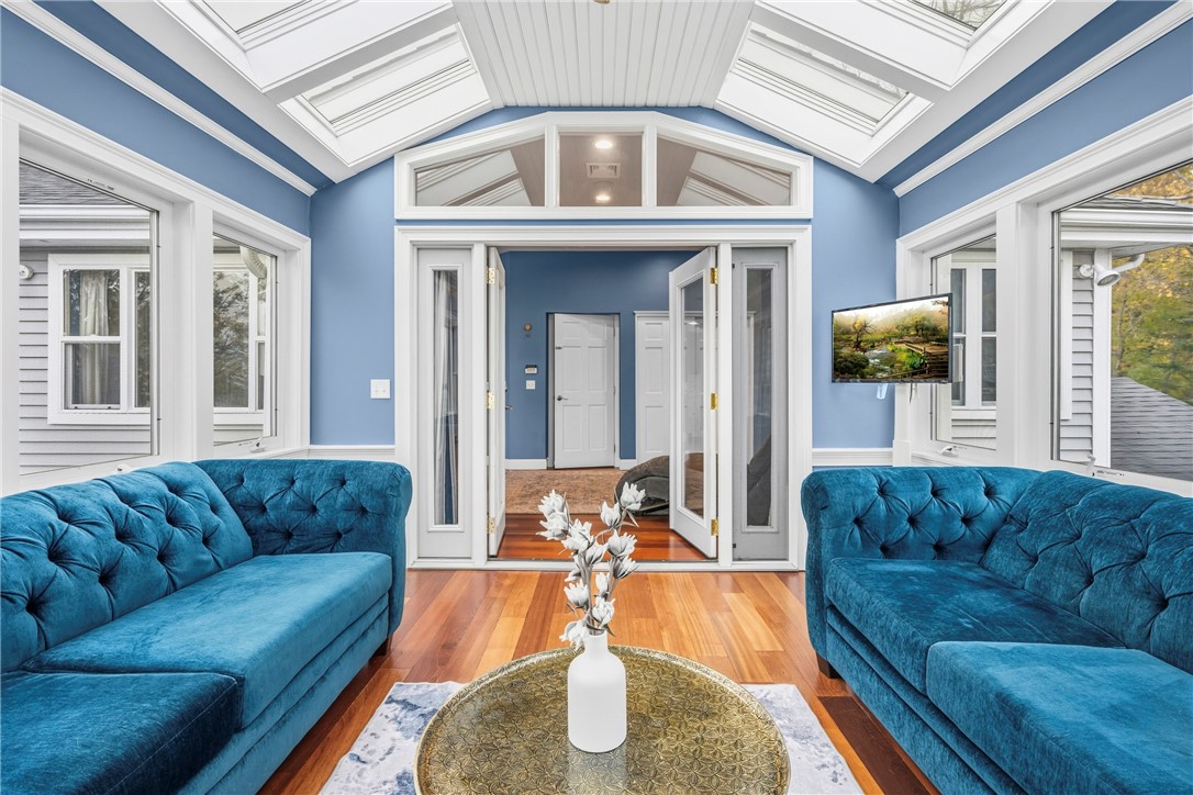 21 Crestwood Road Warwick, RI 02886 - Photo 33 of 47