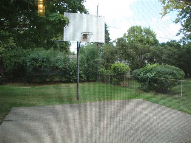 1436 Northam Road Columbus, OH 43221 - Photo 17 of 19