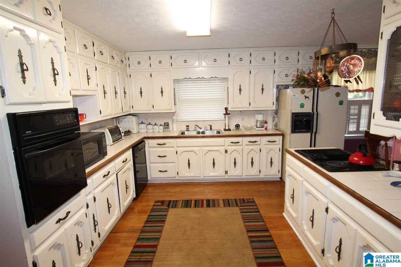 1530 Elizabeth Street Anniston, AL 36207 - Photo 9 of 26