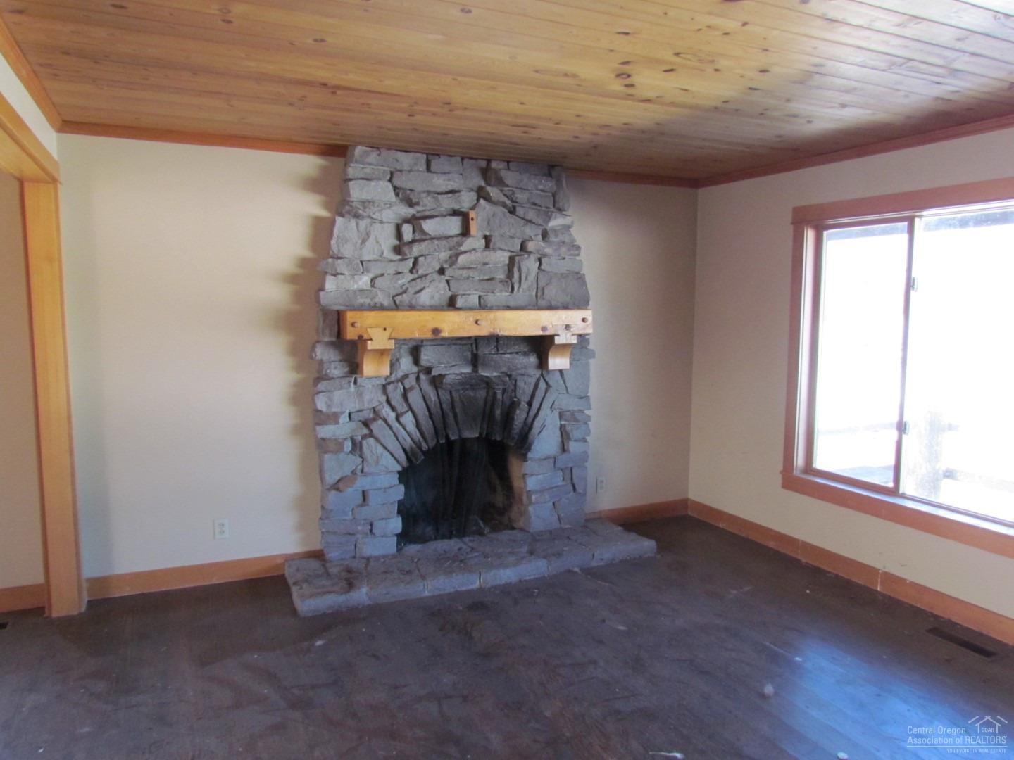 17600 Vandevert Road Bend, OR 97707 - Photo 16 of 24 Additional Photo