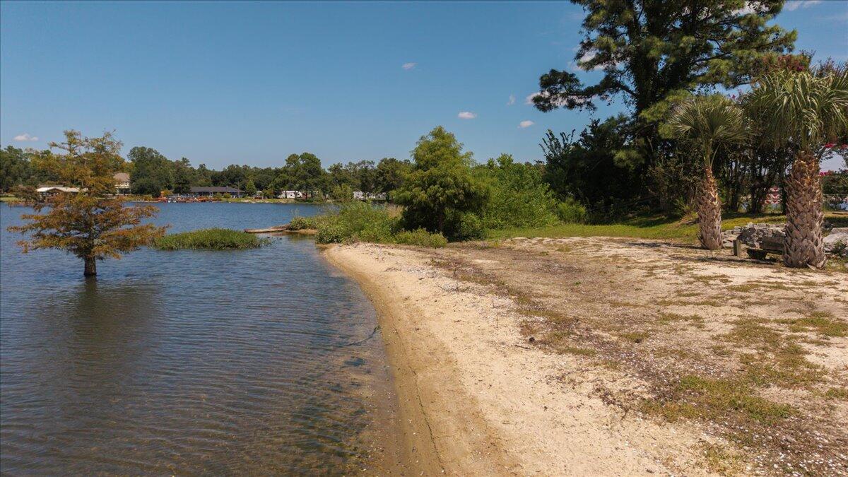 1184 Perch Drive Manning, SC 29102 - Photo 59 of 81 39-1184 Perch Drive-38