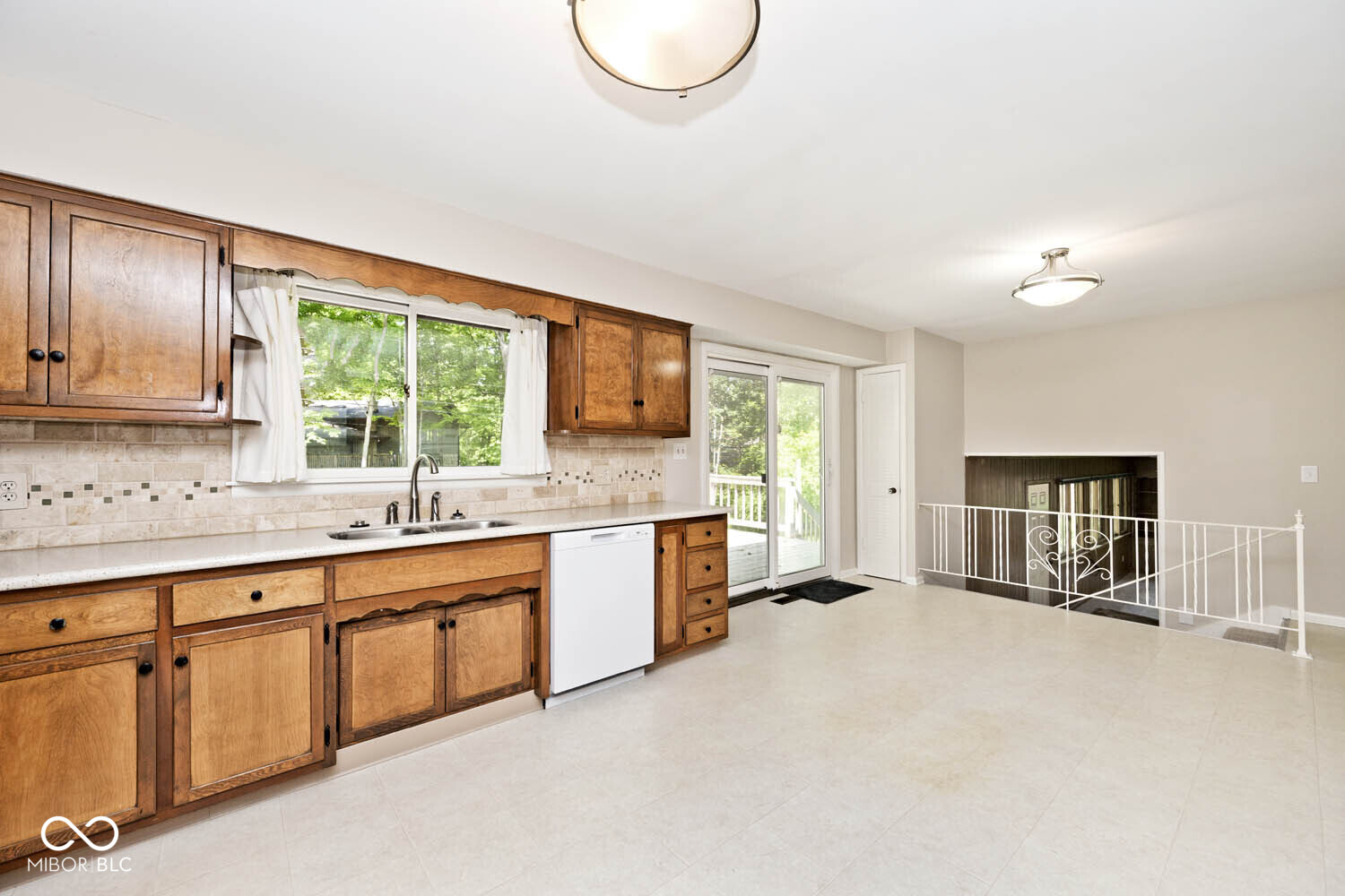6248 Graham Road Indianapolis, IN 46220 - Photo 13 of 45 Gallery Image 13