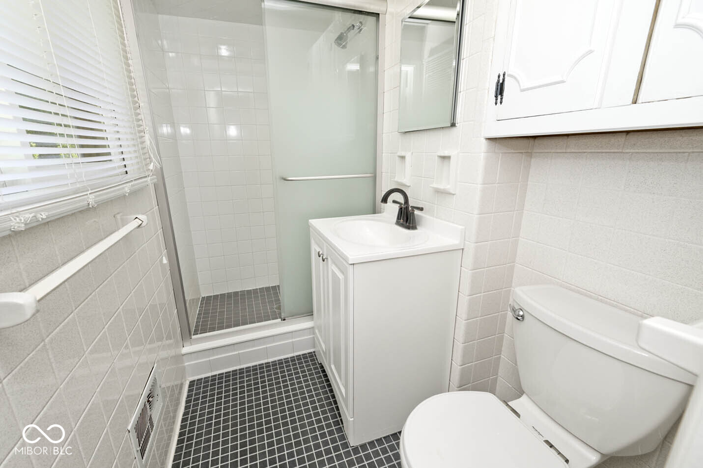 6248 Graham Road Indianapolis, IN 46220 - Photo 29 of 45 Gallery Image 29