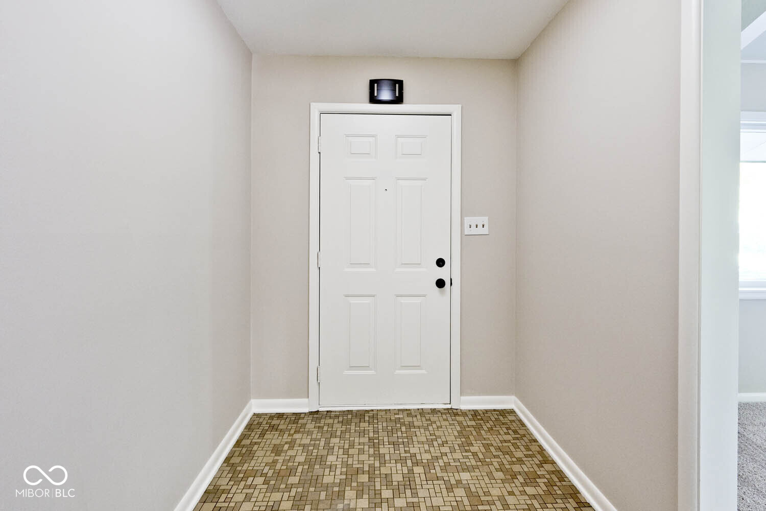 6248 Graham Road Indianapolis, IN 46220 - Photo 5 of 45 Gallery Image 5