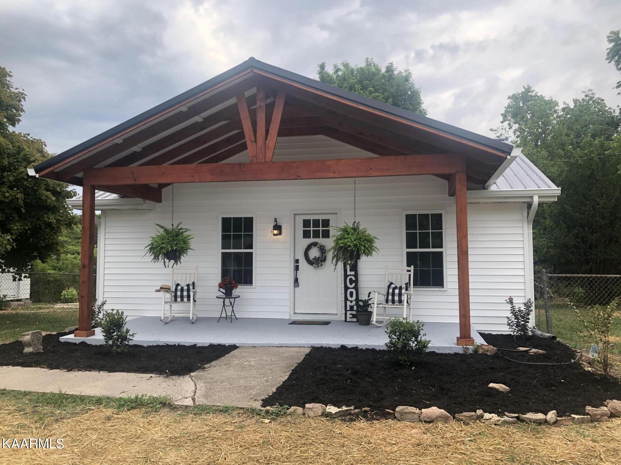 4830 East Emory Road Knoxville, TN 37938 - Photo 1 of 19 Front view