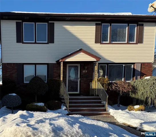 $2,400 | 177 Falmouth Avenue, Elmwood Park, NJ 07407