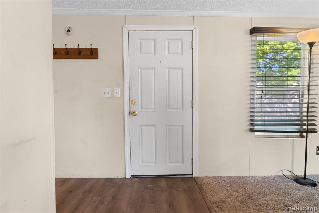 351 North Squirrel Road, Unit 26 Auburn Hills, MI 48326 - Photo 3 of 16
