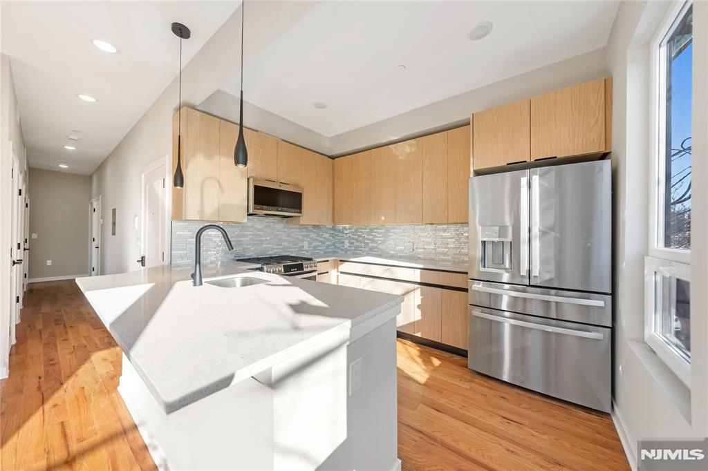 108 Fleming Avenue, Unit 2B Newark, NJ 07105 - Photo 3 of 21