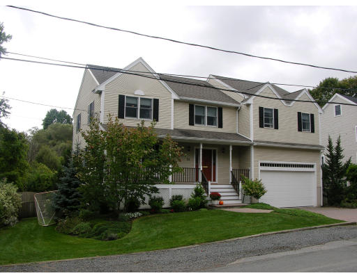 24 Bennett Road Marblehead, MA 01945 - Photo 1 of 22