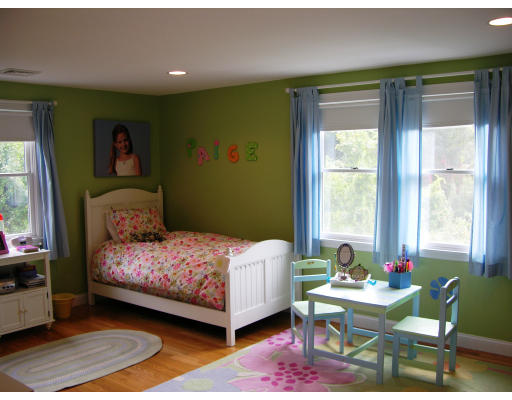 24 Bennett Road Marblehead, MA 01945 - Photo 18 of 22