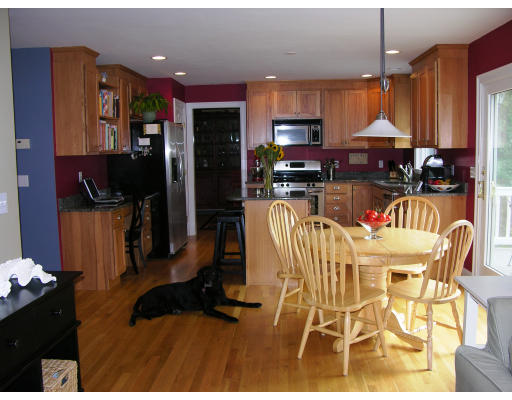 24 Bennett Road Marblehead, MA 01945 - Photo 7 of 22