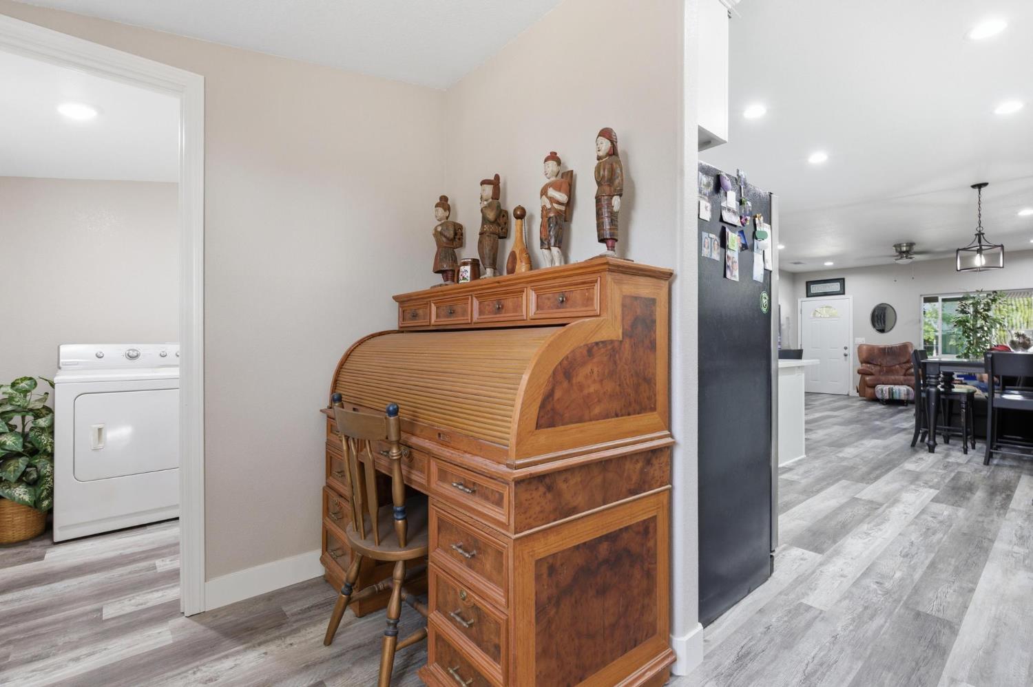 458 Oregon Street Gridley, CA 95948 - Photo 18 of 35 Hall between kitchen, laundry and back door
