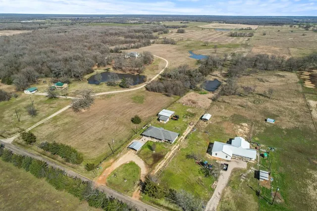 $347,900 | 1960 County Road 1030, Saltillo, TX 75478