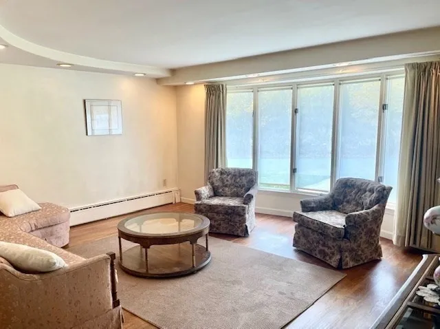 $500,000 | 9 Green Hill Avenue, Worcester, MA 01605