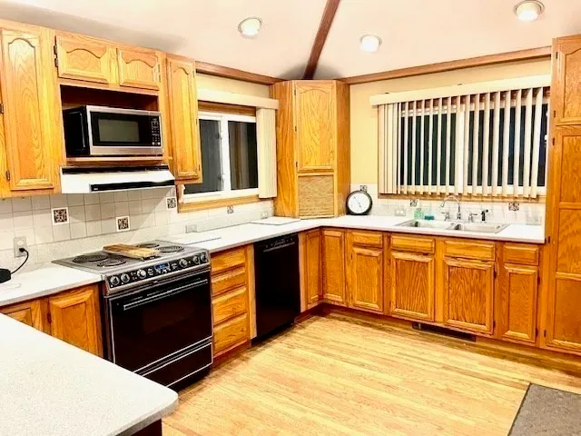 $500,000 | 9 Green Hill Avenue, Worcester, MA 01605